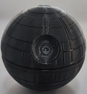 Estrela da Morte impressa em 3D, em cinzento escuro