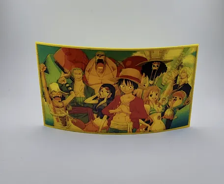 Painel curvo impresso com personagens de One Piece